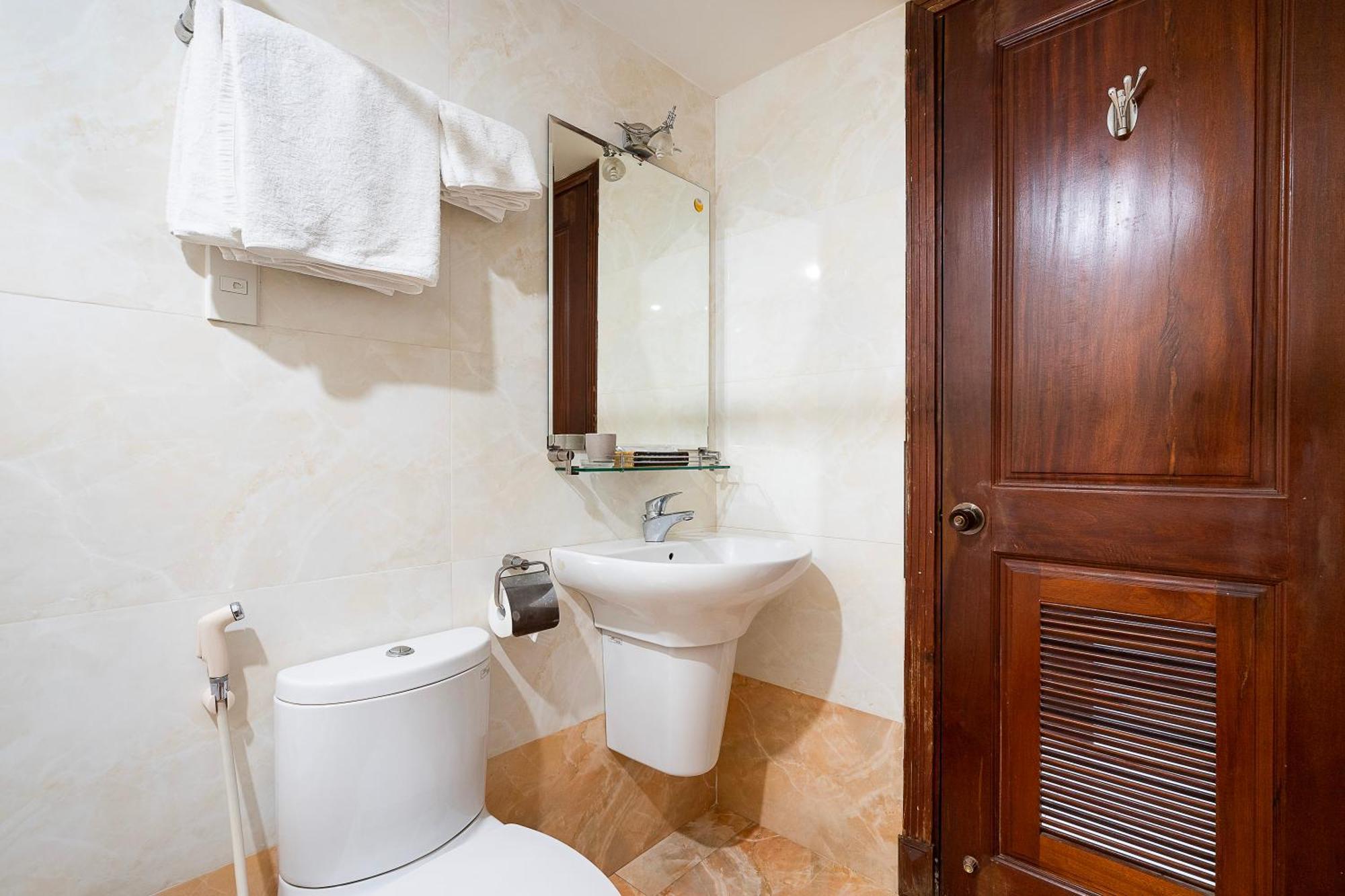 Lucky Star Hotel - Ben Thanh Ho Şi Min Dış mekan fotoğraf